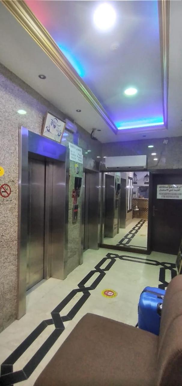 Golden Star Hotel ドバイ エクステリア 写真